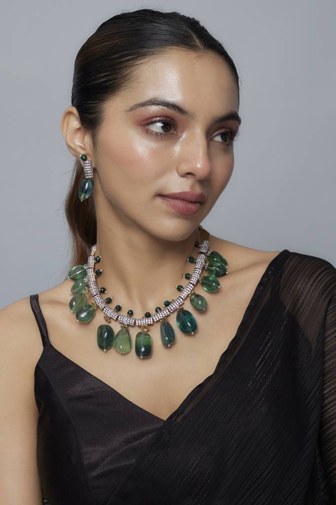 Vivinia By Vidhi Mehra Florence Green Womens Zircon Short Necklace Set With Pair Of Earrings -Vn842 : VN842