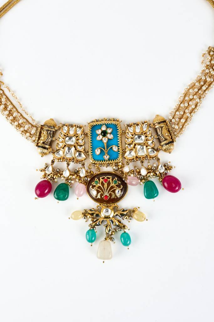 Vivinia By Vidhi Mehra Saadgi Gold Plated Multicolored Kundan, Polki Womens Choker Necklace Set With Pair Of Earrings  : VN884