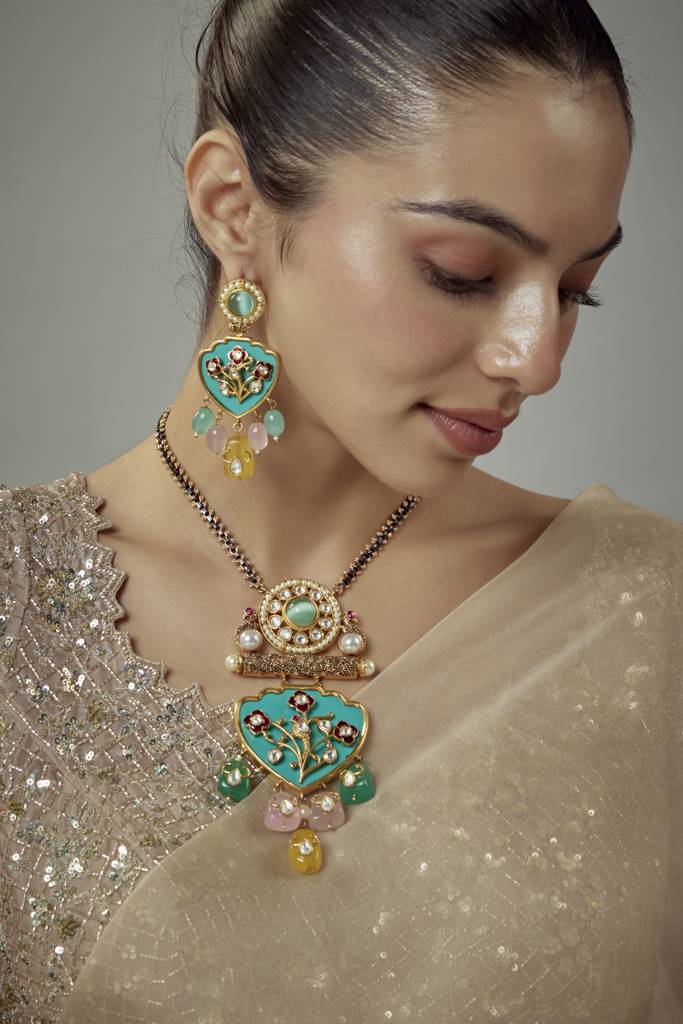 Vivinia By Vidhi Mehra Saadgi Gold Plated Green Kundan, Polki Womens Long Necklace Set With Pair Of Earrings -Vn885 : VN885
