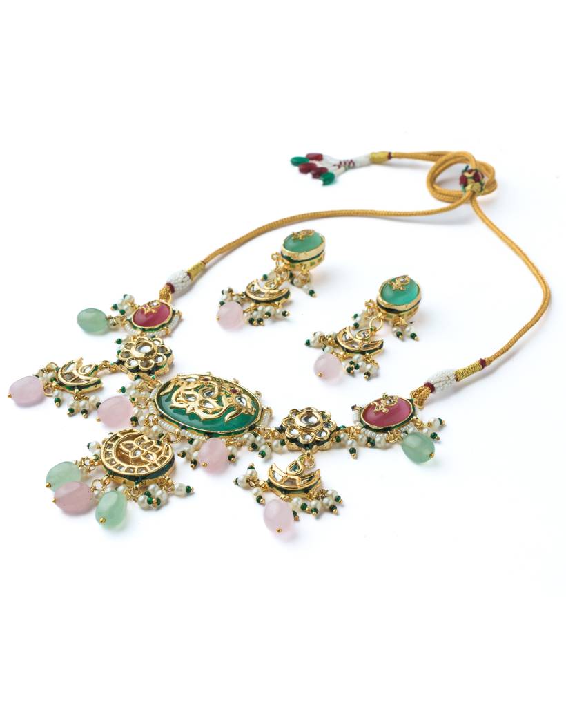 Vivinia By Vidhi Mehra Gold Plated Multicolored Womens Short Necklace Set With Pair Of Earrings-Vn891 : VN891
