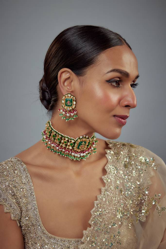 Vivinia By Vidhi Mehra Saadgi Gold Plated Green Kundan, Polki Womens Choker Necklace Set With Pair Of Earrings (Freesi : VN902