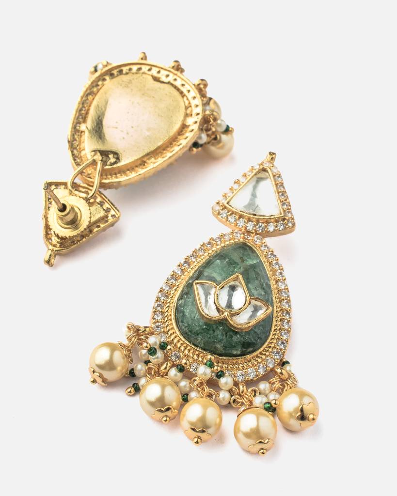 Vivinia By Vidhi Mehra Saadgi Gold Plated Greenwomens Temple Choker Necklace Set With 2 Pair Of Earrings -Vn920 : VN920