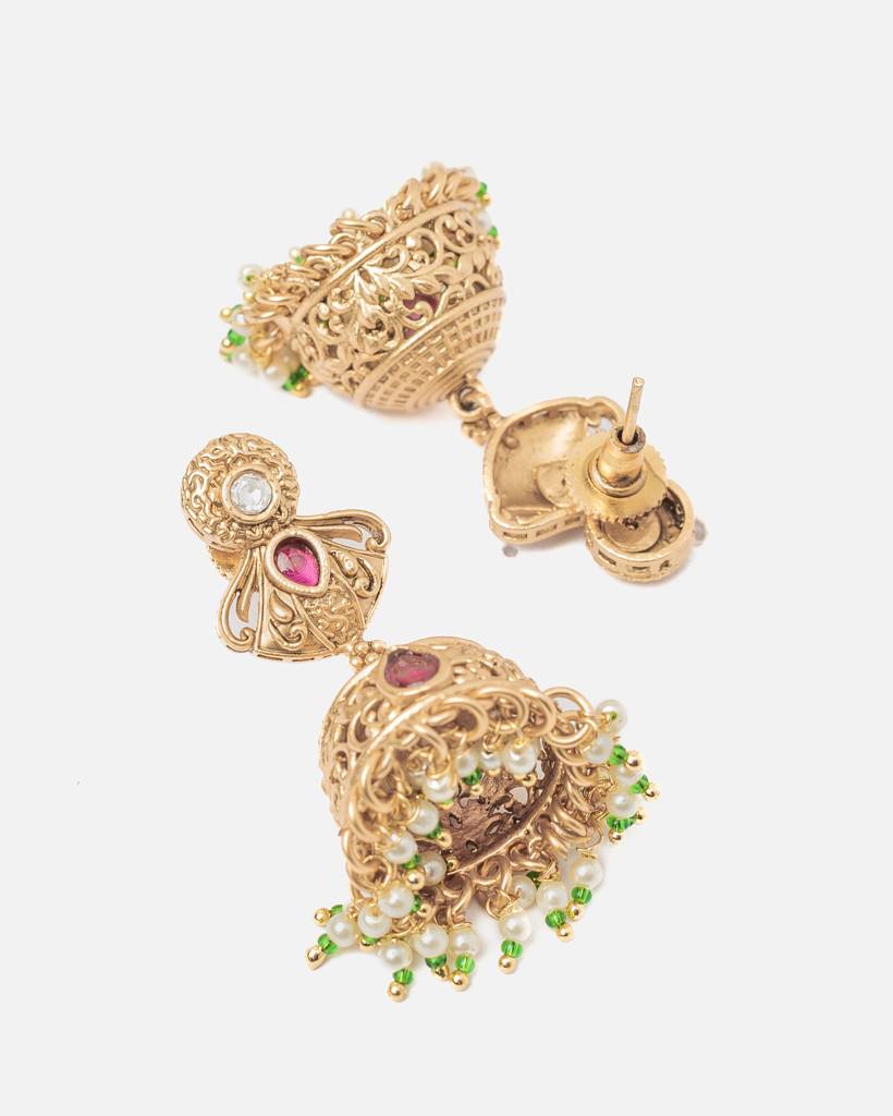 Vivinia By Vidhi Mehra Ismaarh 2.0 Gold/White/Multi Choker Necklace Set With Pair Of Earrings : VN949