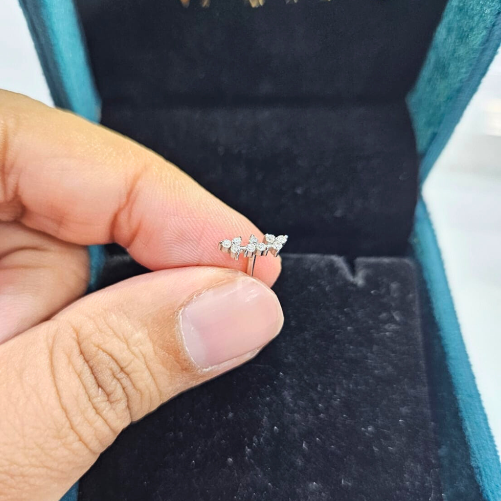 Elena Three Flower Piercing Ear Rings : VR056