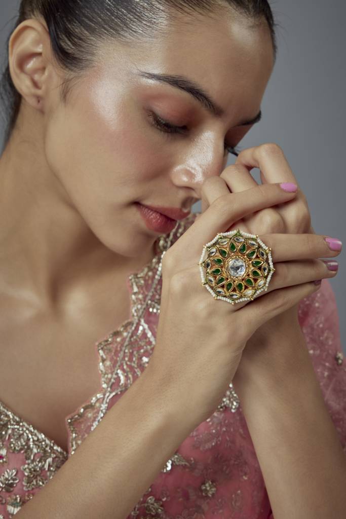 Vivinia By Vidhi Mehra Saadgi Gold Plated Green Kundan, Polki Womens Ring -Vr387 : VR387