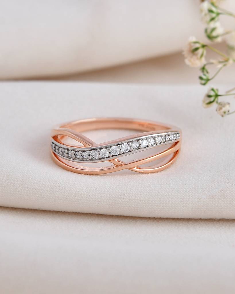 Soleil 0.17 Carat Diamond Ring : VYR19