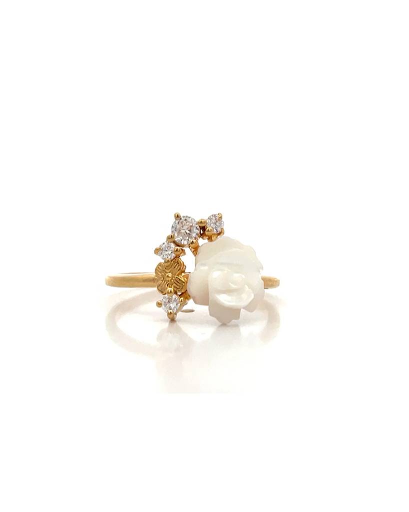 Rosebud 0.20 Carat Diamond Ring : VYR41