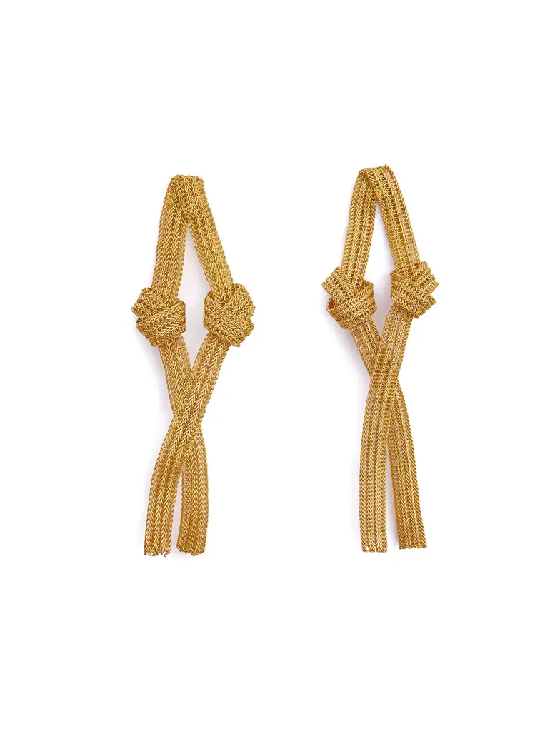 Double-Knotted Golden Mesh Short Earrings : M01-EA