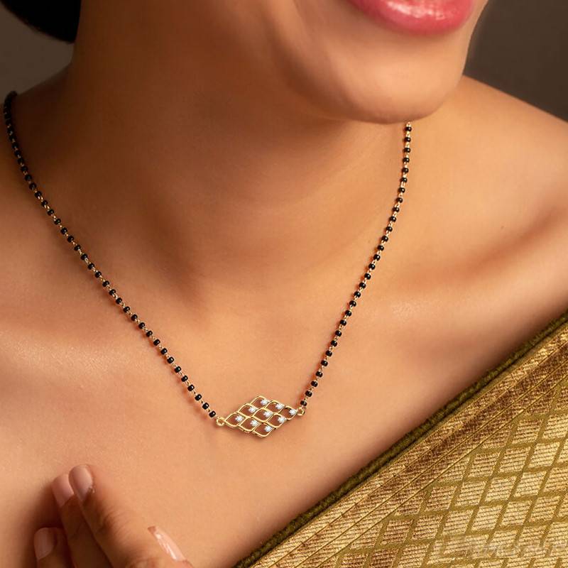 Kisna 14K Yellow Si Diamond Gold Mangalsutra For Women | Anaka