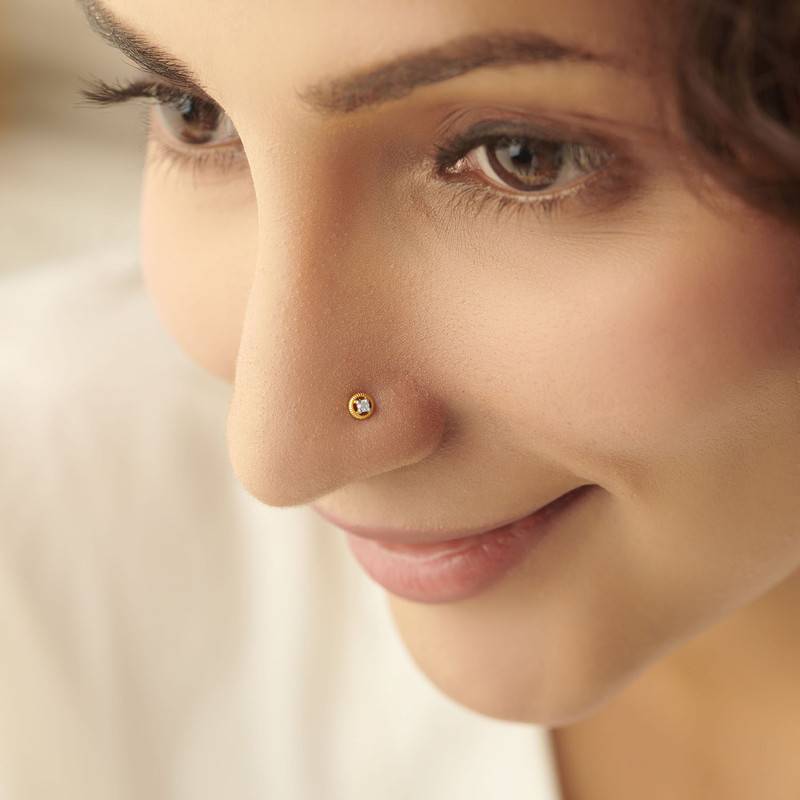 Kisna 14K Yellow Si Diamond Gold Nose Pin For Women | Platina