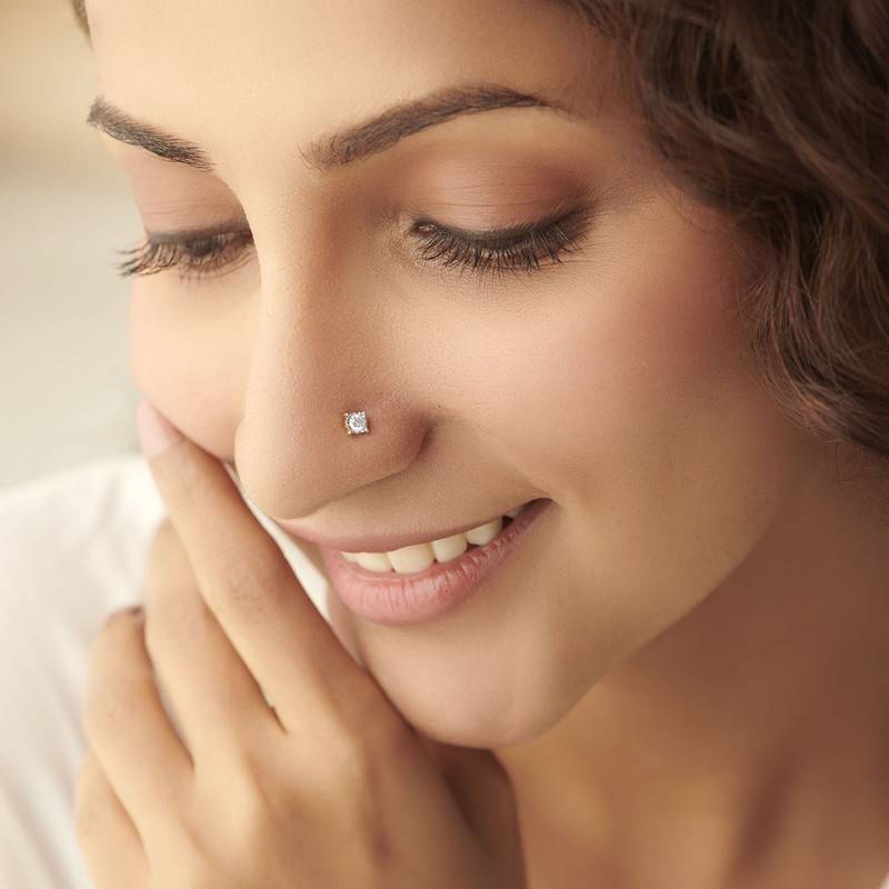 Kisna 14K Yellow Si Diamond Gold Nose Pin For Women | Nyla