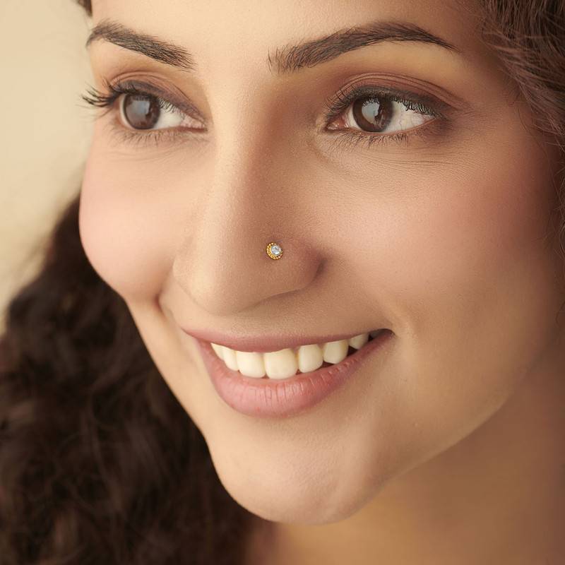 Kisna 14K Yellow Si Diamond Gold Nose Pin For Women | Gracelynn