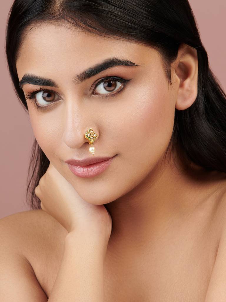 The Zoya Floral Pearl Nathni : WFAE100