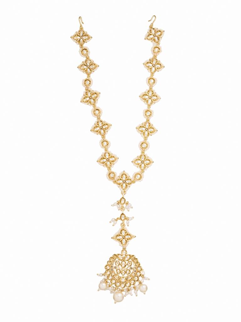 18 Kt Studded Matha Patti With Pearl Hangings : WFAE151