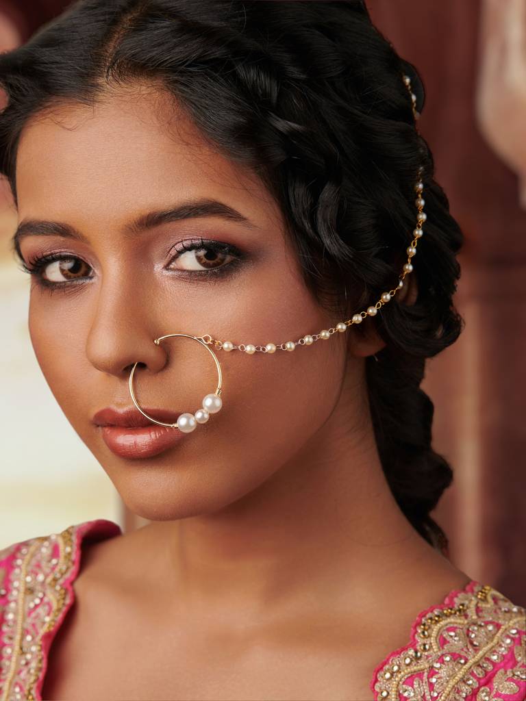 Gold Toned Classic Pearl Bridal Nath : WFAE158