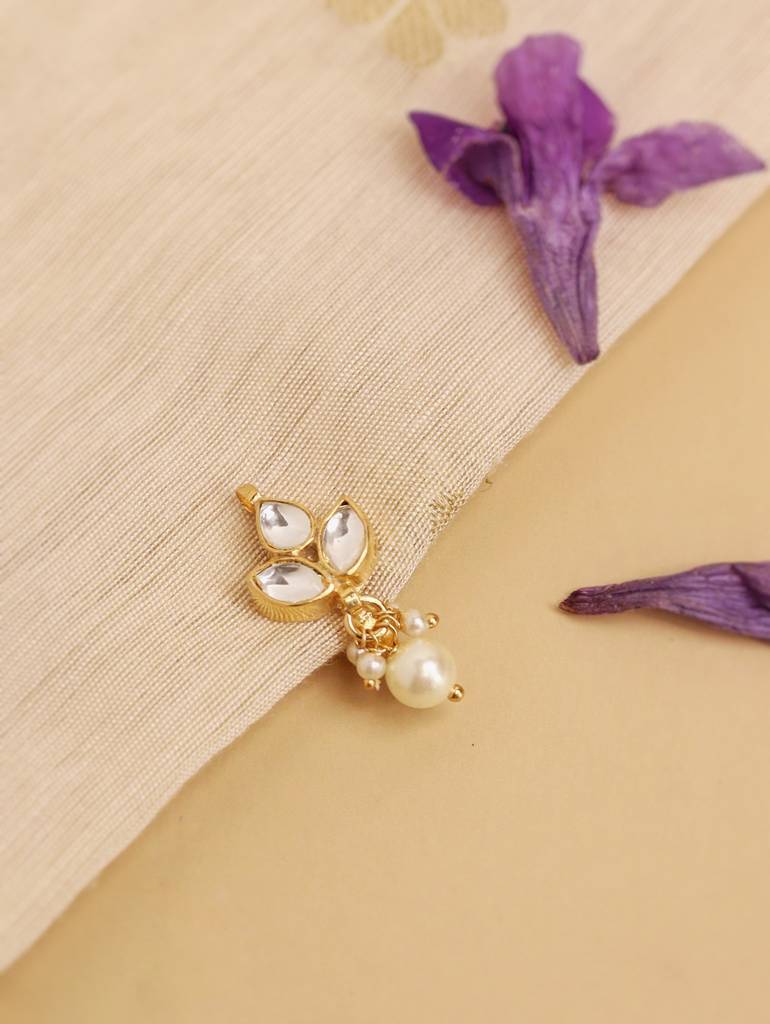 Glistening Clover Kundan Clip-On Nose Pin With Pearl Drop : WFAE161