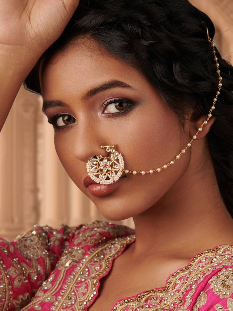 Gold Toned Star Shaped Pearl Studded Nath : WFAE170
