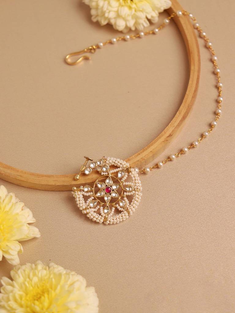 Gold Toned Star Shaped Pearl Studded Nath : WFAE170