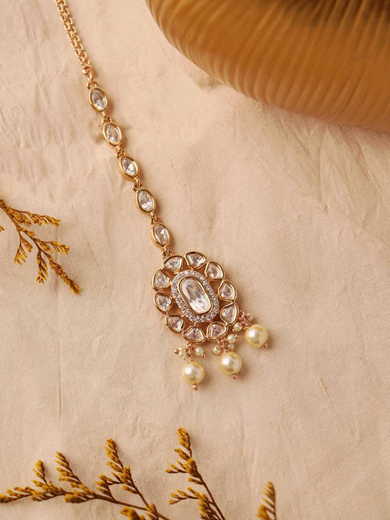 Meira Petals Of Love Kundan Maangtika : WFAE180