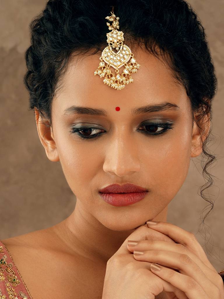 Kundan And Pearl Arabesque Maang Teeka : WFAE197