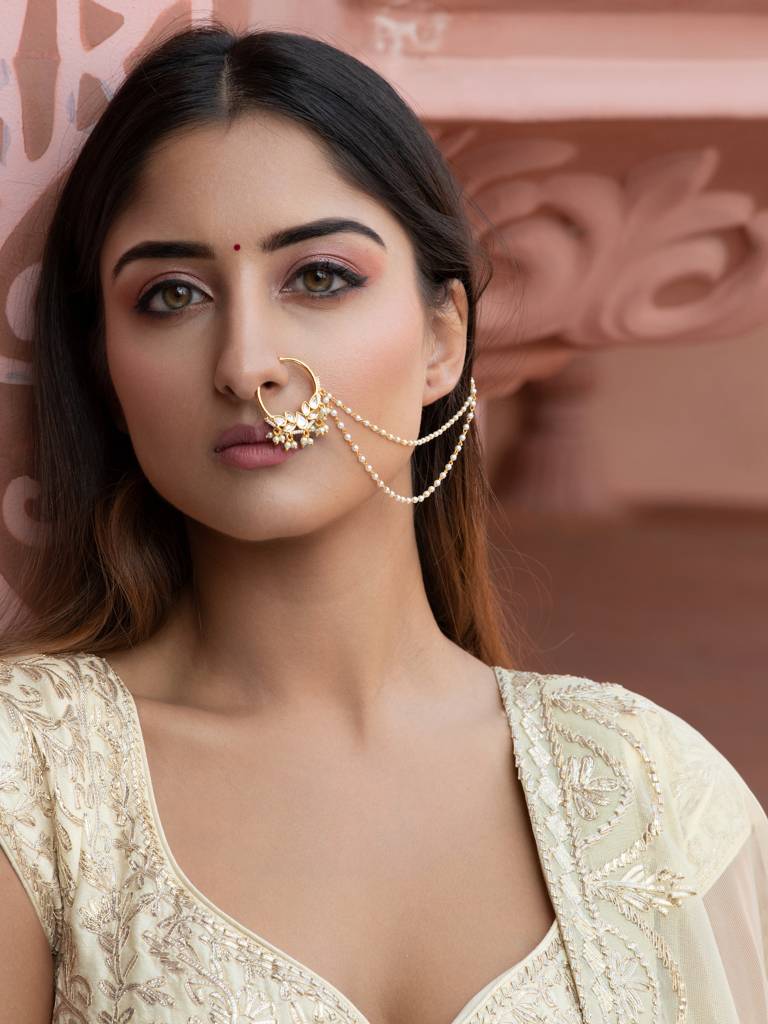 The Bridal Kundan And Pearls Embellished Nath : WFAE84