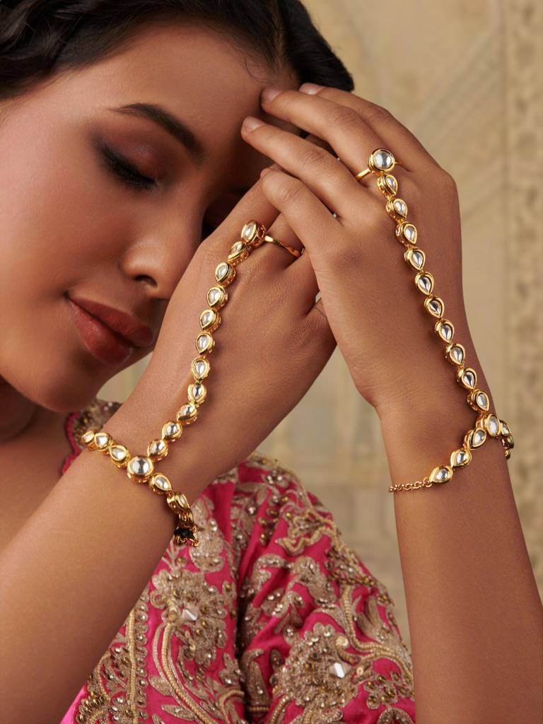 18 Kt Gold Plated Kundan Studded Hathphool : WFBE299