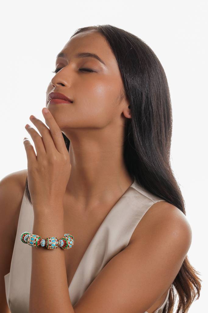 Enamelled Turquoise Bracelet : WFBE351