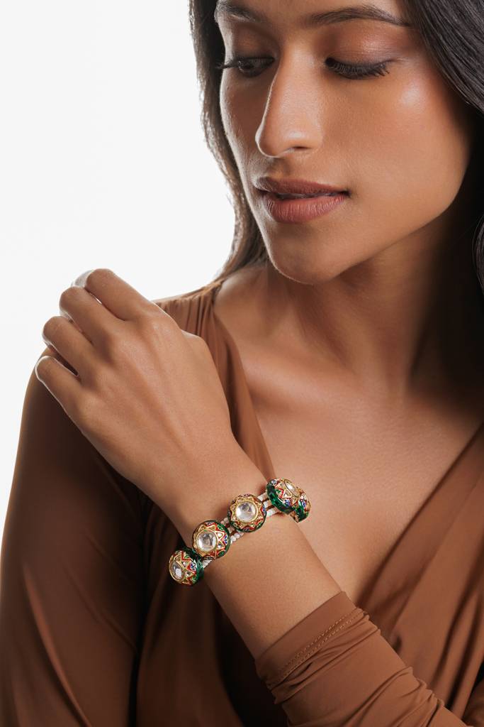 Kundan And Emamel Dome Bracelet : WFBE355