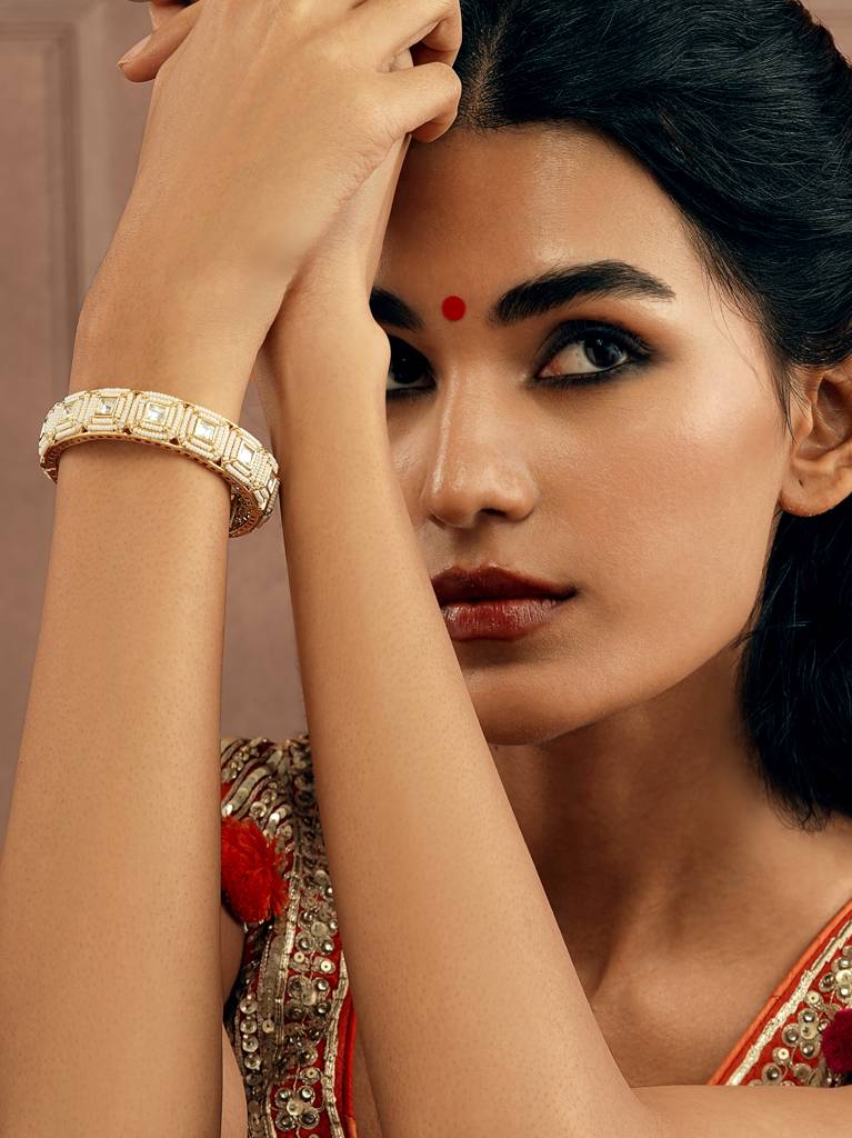 Strung Pearl Cubic Kundan Bangle : WFBE366