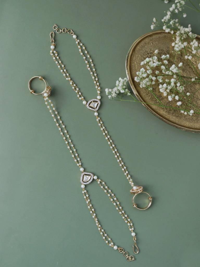 Minimal Pearly Kundan Hathphool : WFBE382