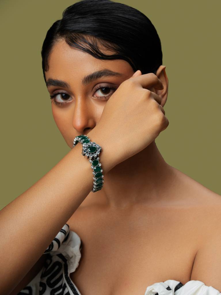Gypsy Emerald Glow Oxidised Bangle : WFBO22