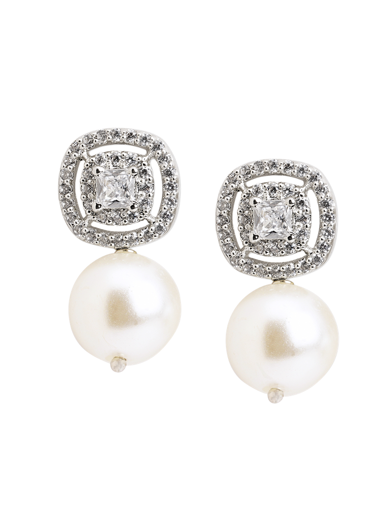 Drop Of Oyster Cz Stud Earrings : WFEC407
