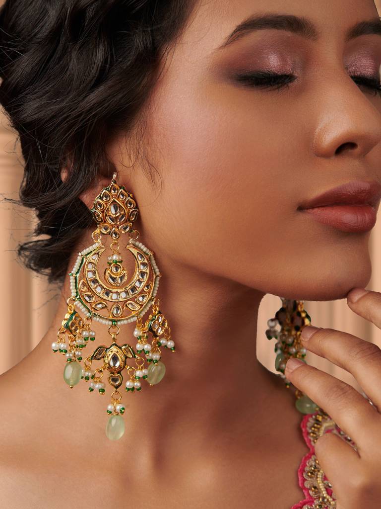 Gold Toned Kundan Crescent Shaped Chandbali Earrings : WFEE362