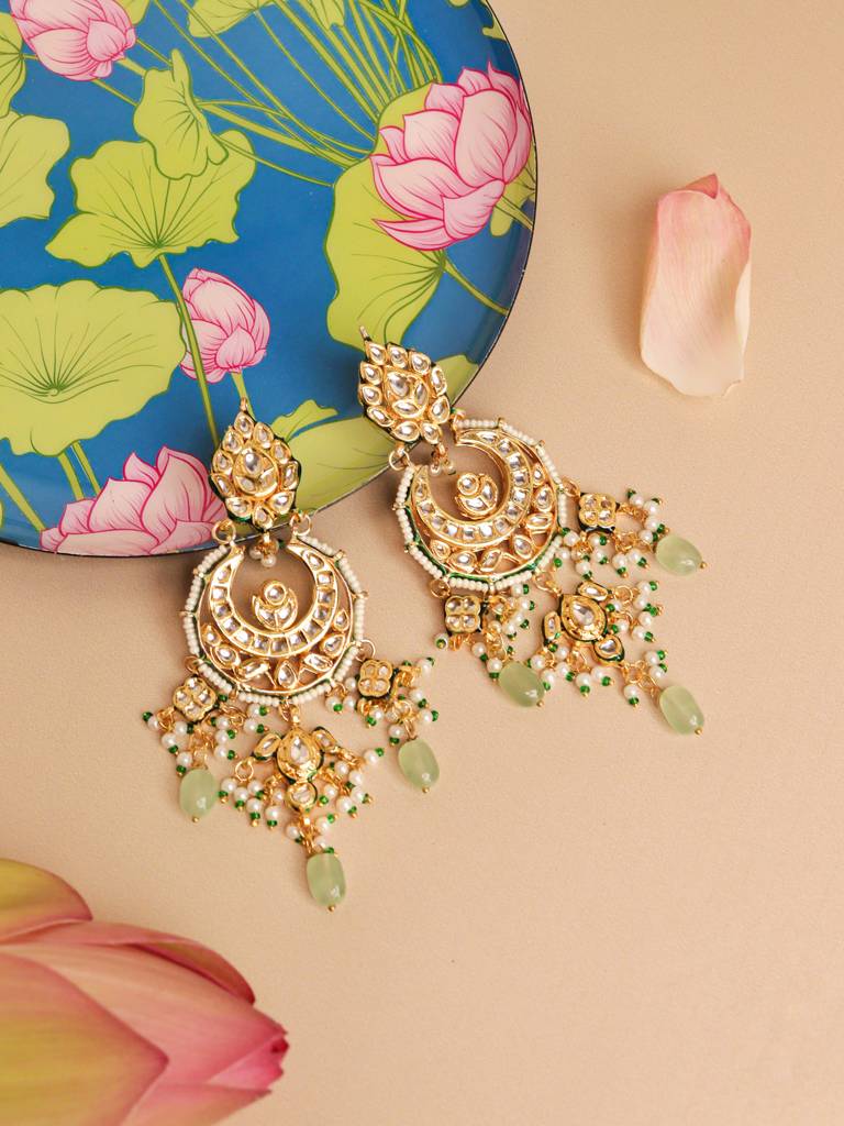 Gold Toned Kundan Crescent Shaped Chandbali Earrings : WFEE362