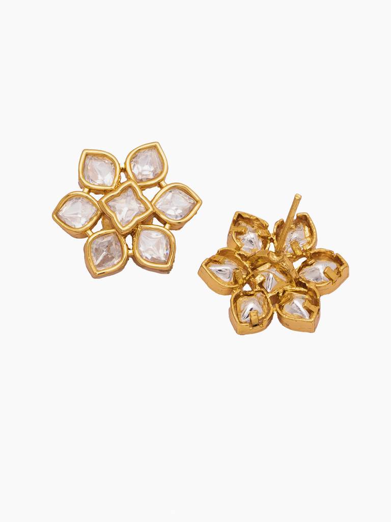 18 Kt Gold Plated Floral Studs : WFEE374