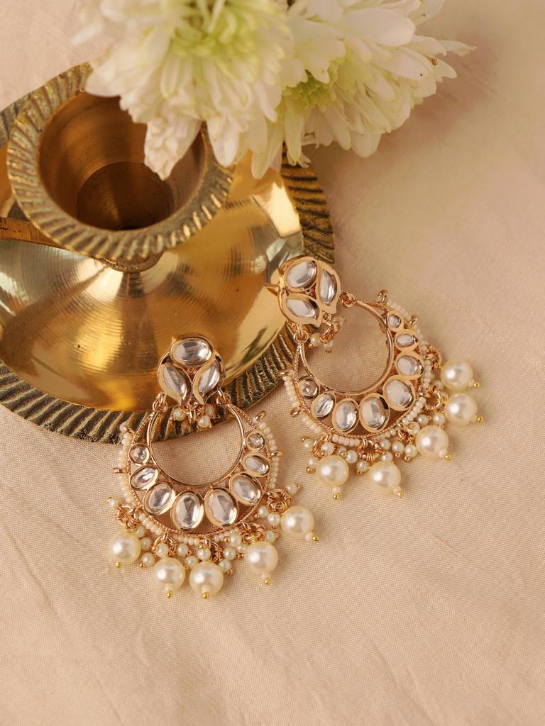 Meira Serene Pearl Drop Kundan Chandbalis : WFEE410