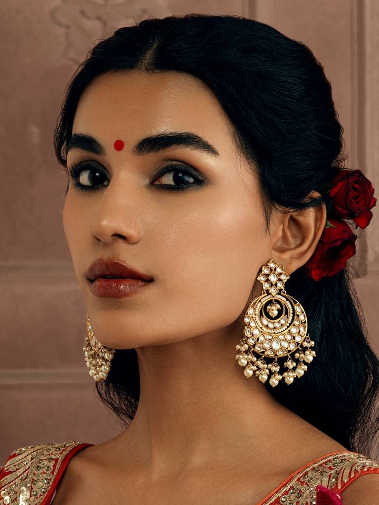 Pearl Drop Swirl Of Kundan Chandbali : WFEE476