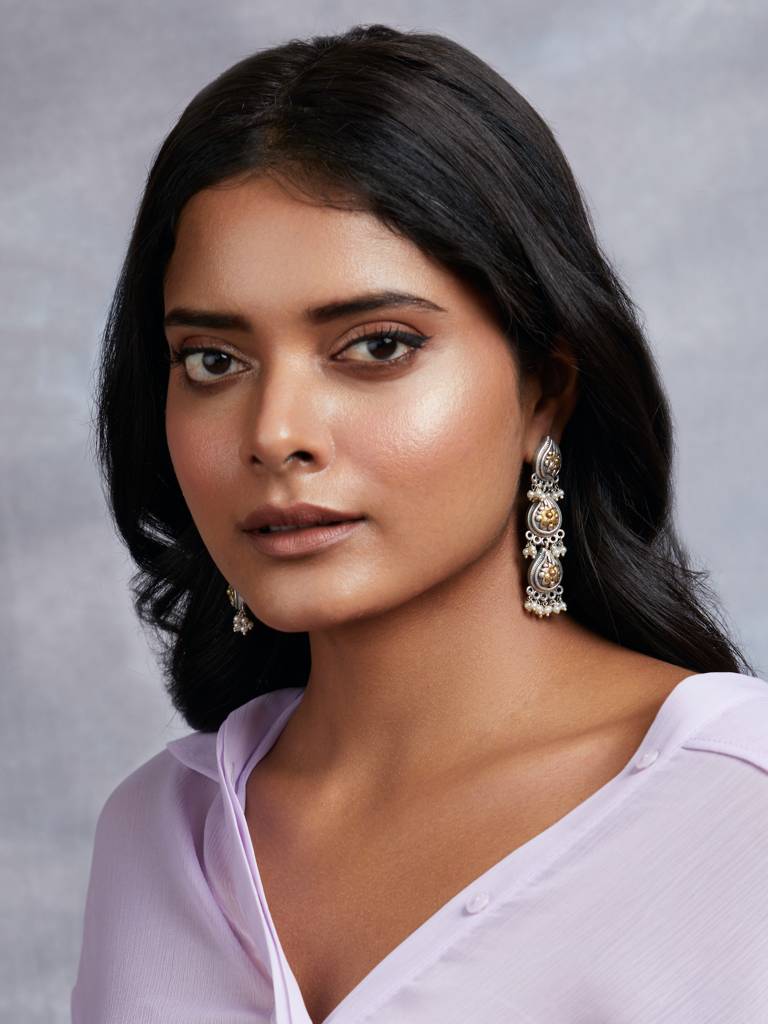 Aria Three Of Paisley Dual Tone Dangler Earrings : WFEO364