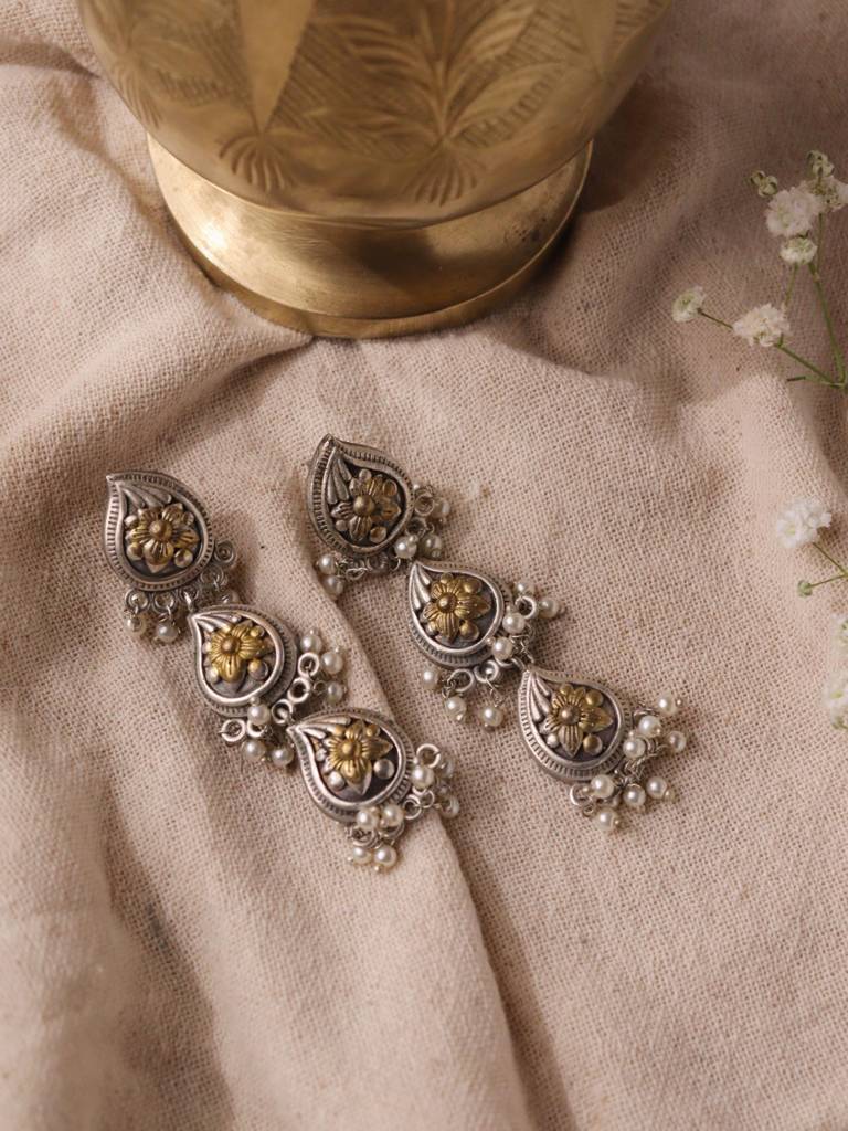 Aria Three Of Paisley Dual Tone Dangler Earrings : WFEO364