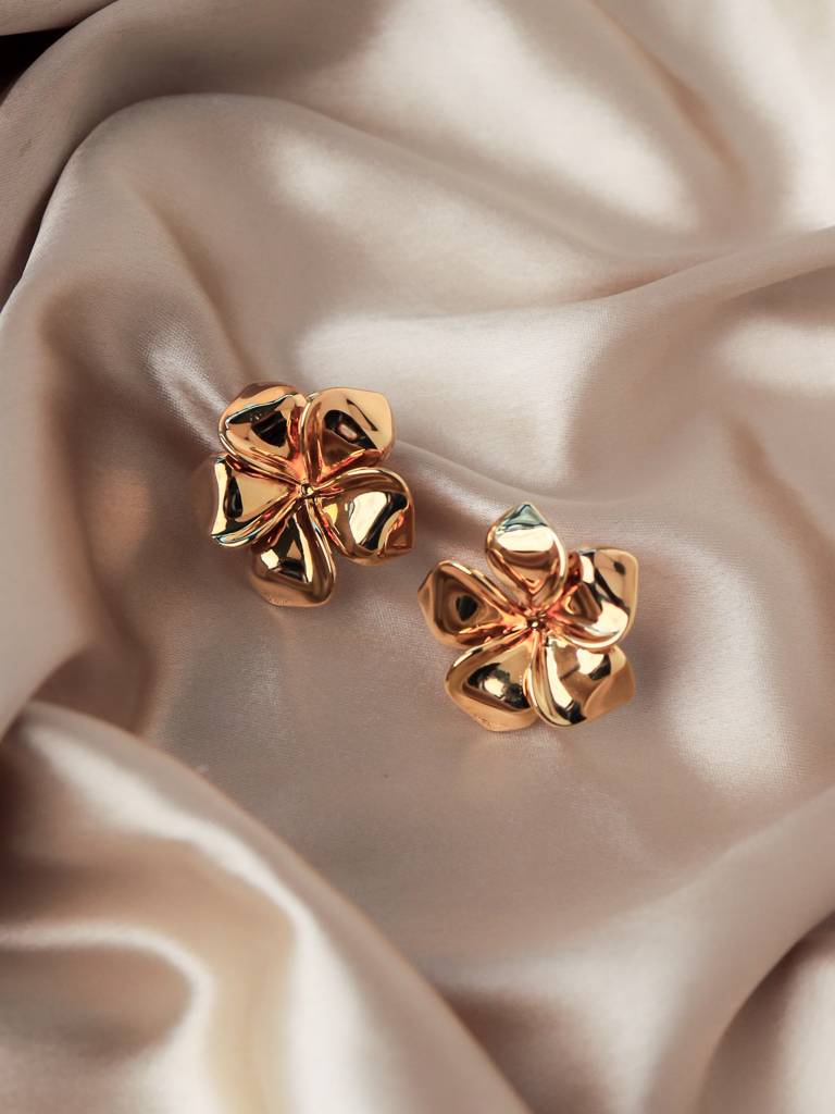 Nova Golden Bloom Stud Earrings : WFEP106