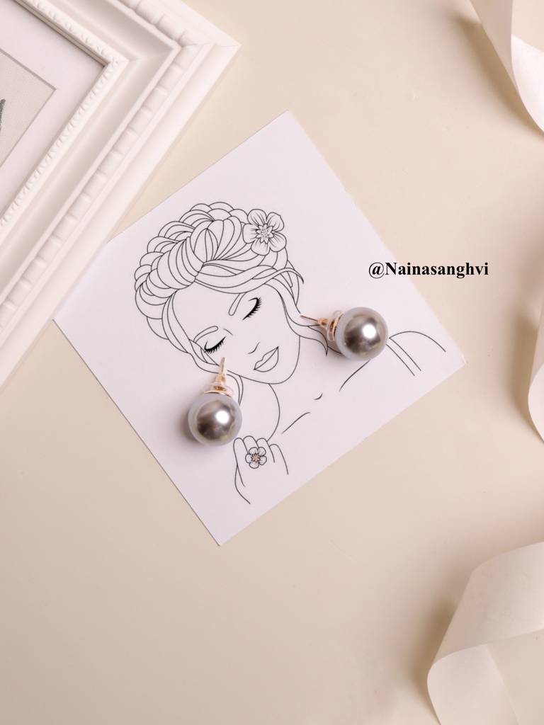 The Pearl Story - 15 Mm Deep Grey Shell Pearl Studs : WFES39