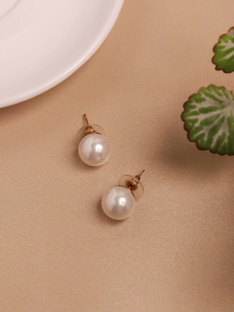 The Pearl Story -Ivory White Pearl Stud Earrings : WFES56