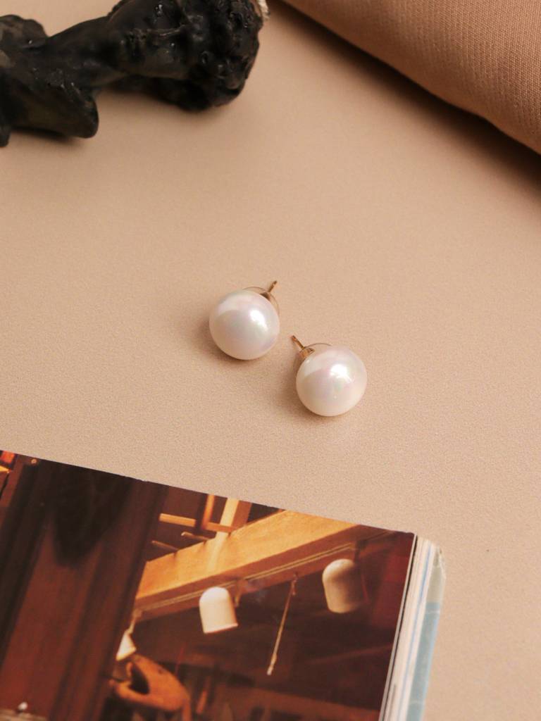 The Pearl Story - Ivory Satin Pearl Stud Earrings : WFES65