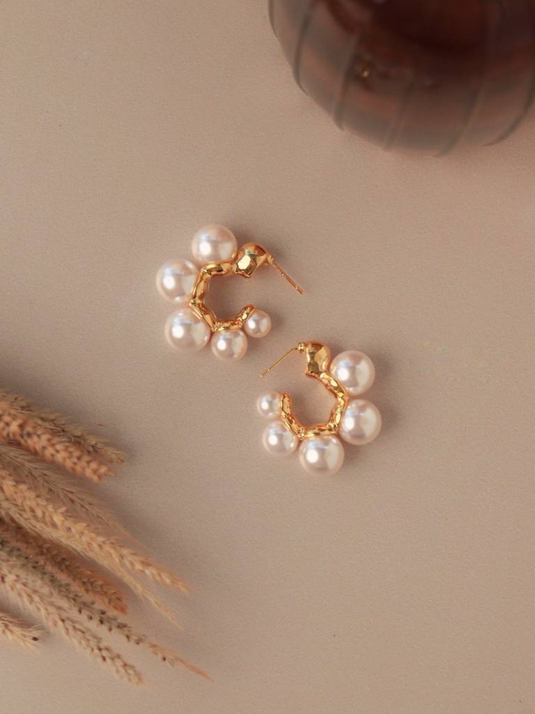 Pearl Clad Hoop Earrings : WFES67