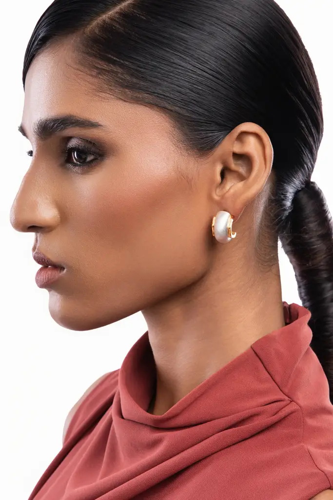 Nova Half Hoop Earrings : WFES69