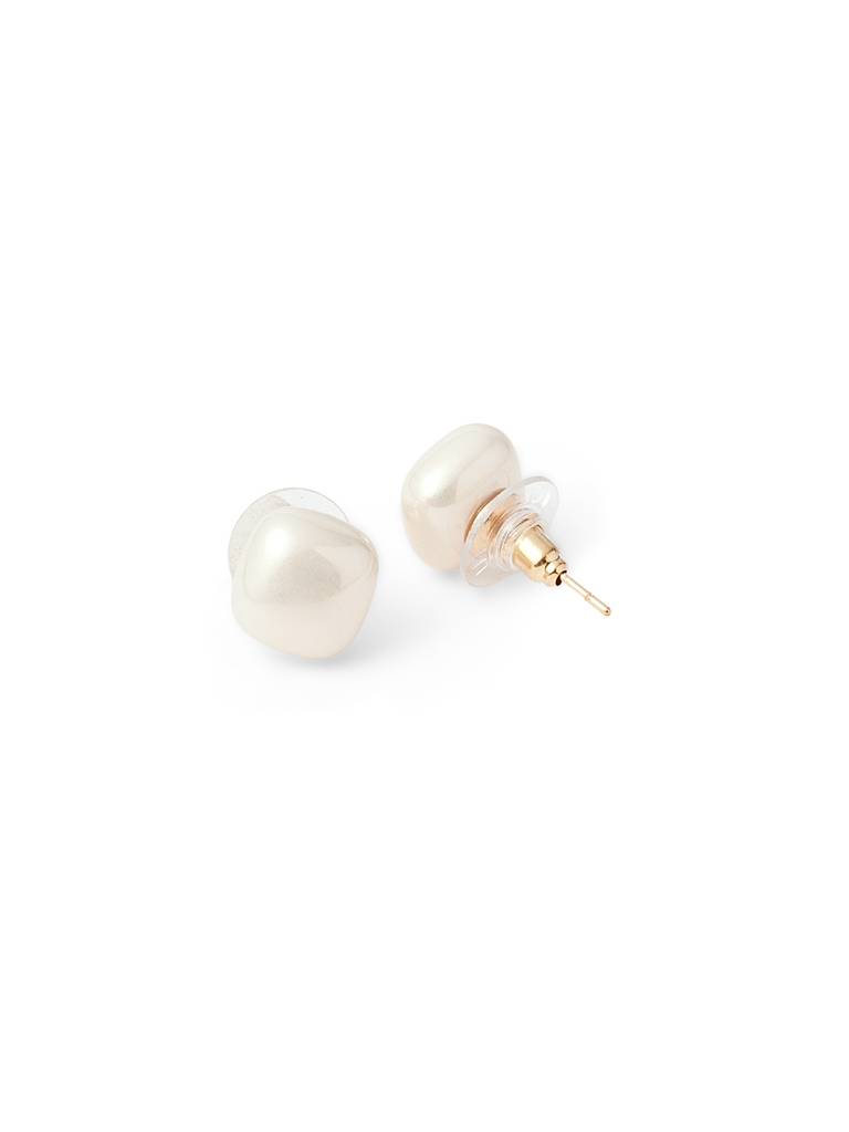 Ivory Pearl Cube Stud Earrings : WFES70