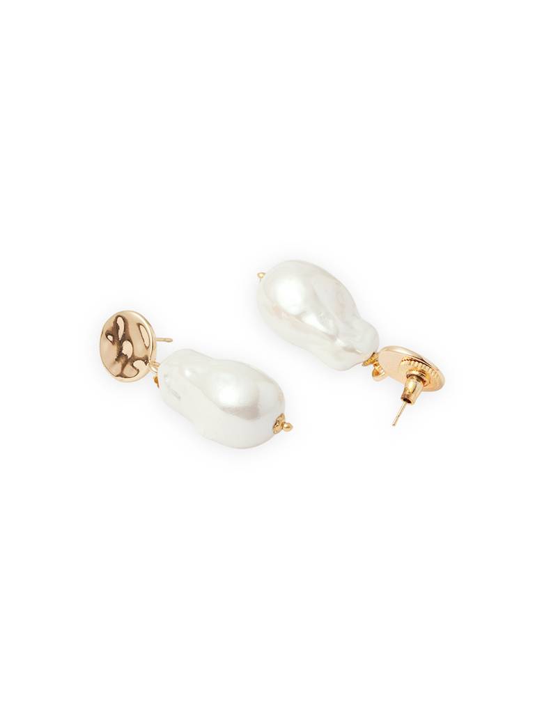 Nova Baroque Pearl Drop Earrings : WFES71