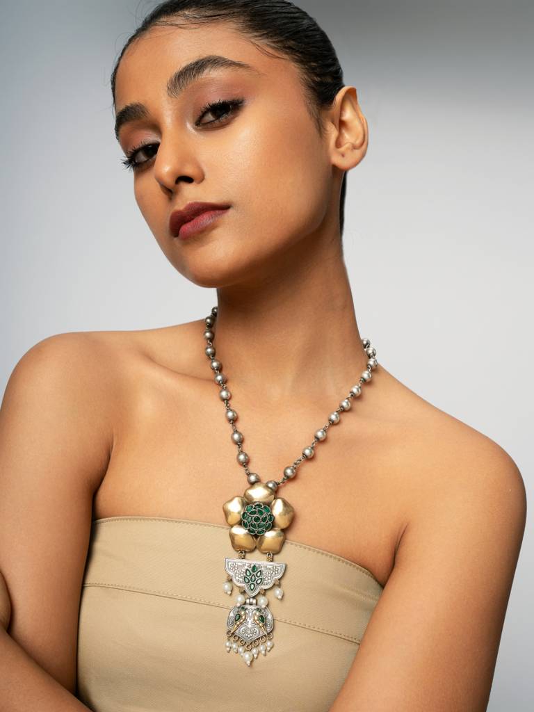 Gypsy Gilded Floral Oxidised Necklace : WFNO142