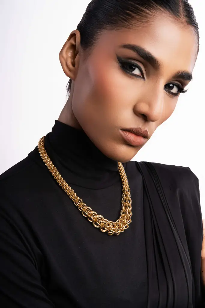 Nova Jolie Looped Necklace : WFNP01