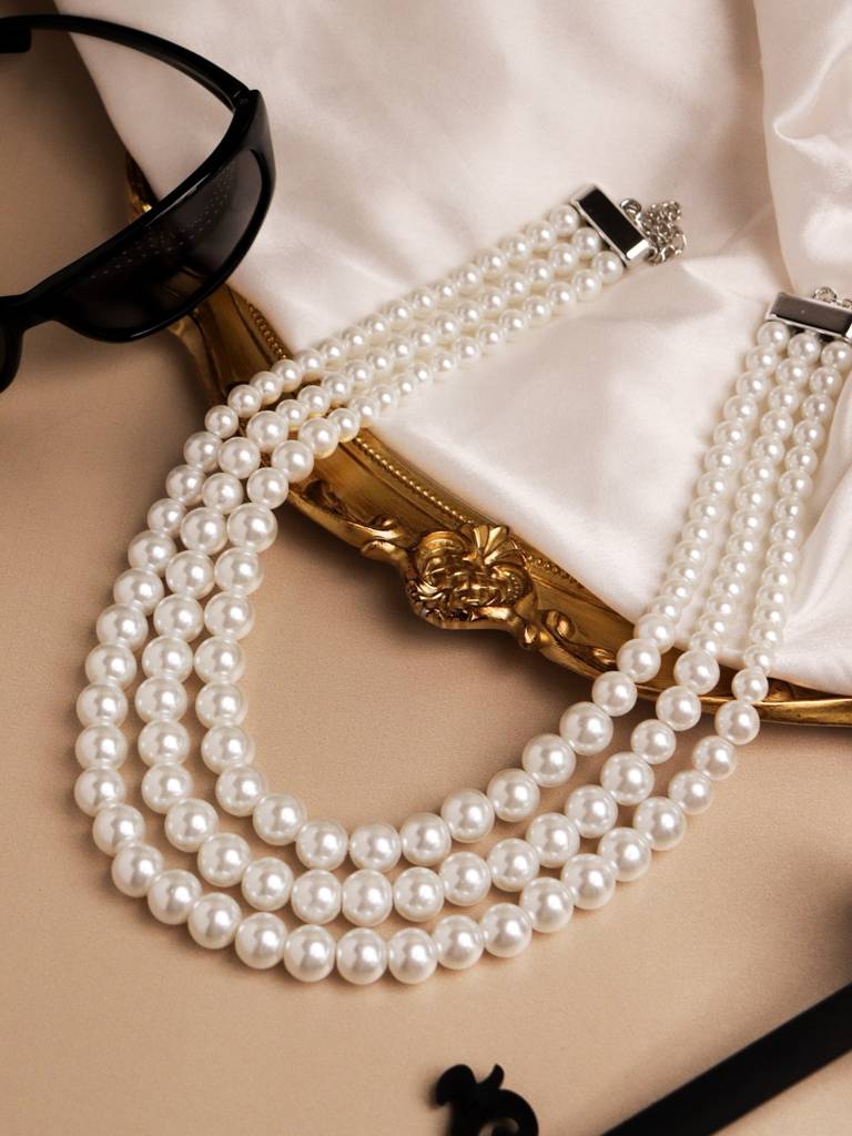 The Pearl Story - Vintage Ivory String Of Pearls Necklace : WFNS206